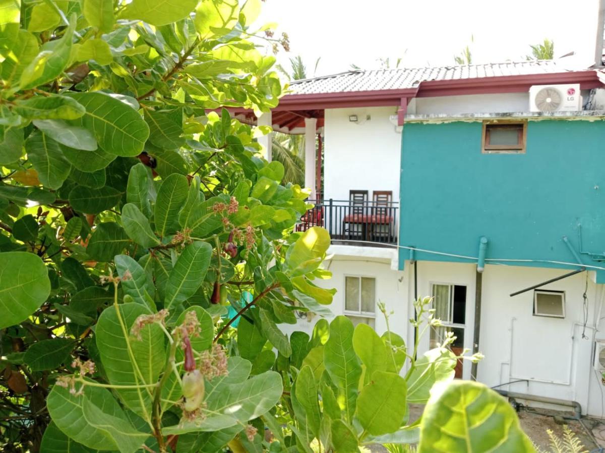 Home Stay Resort Нилавели Экстерьер фото