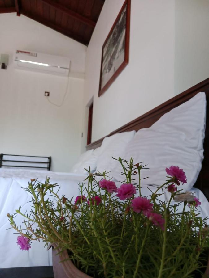 Home Stay Resort Нилавели Экстерьер фото