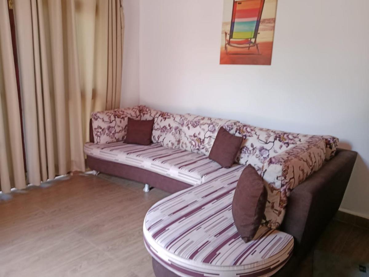 Home Stay Resort Нилавели Экстерьер фото