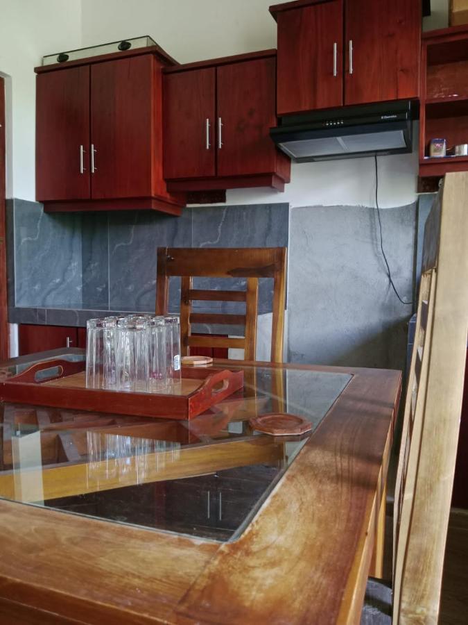 Home Stay Resort Нилавели Экстерьер фото