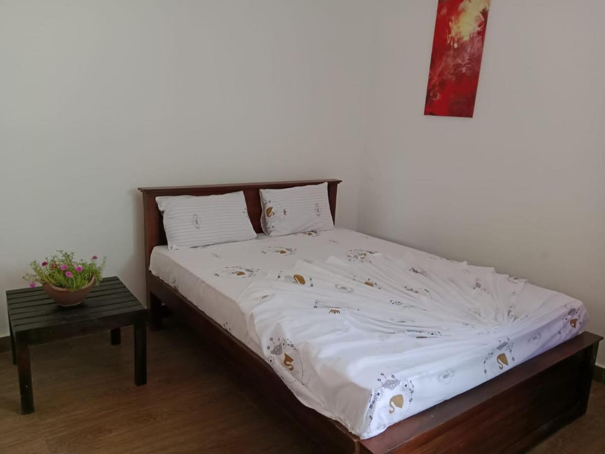 Home Stay Resort Нилавели Экстерьер фото
