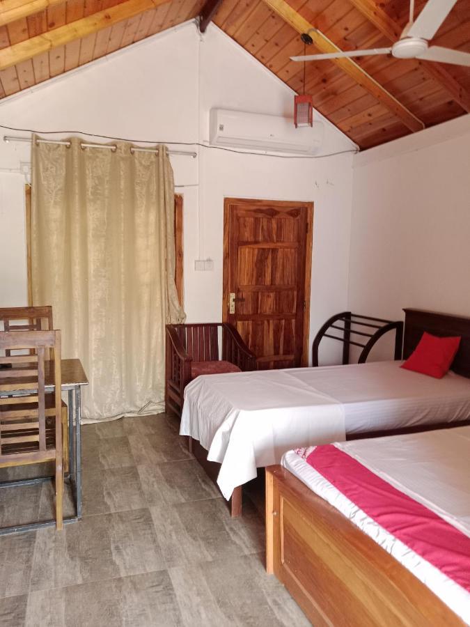Home Stay Resort Нилавели Экстерьер фото