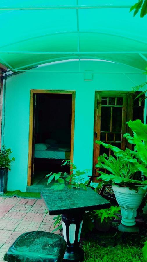 Home Stay Resort Нилавели Экстерьер фото