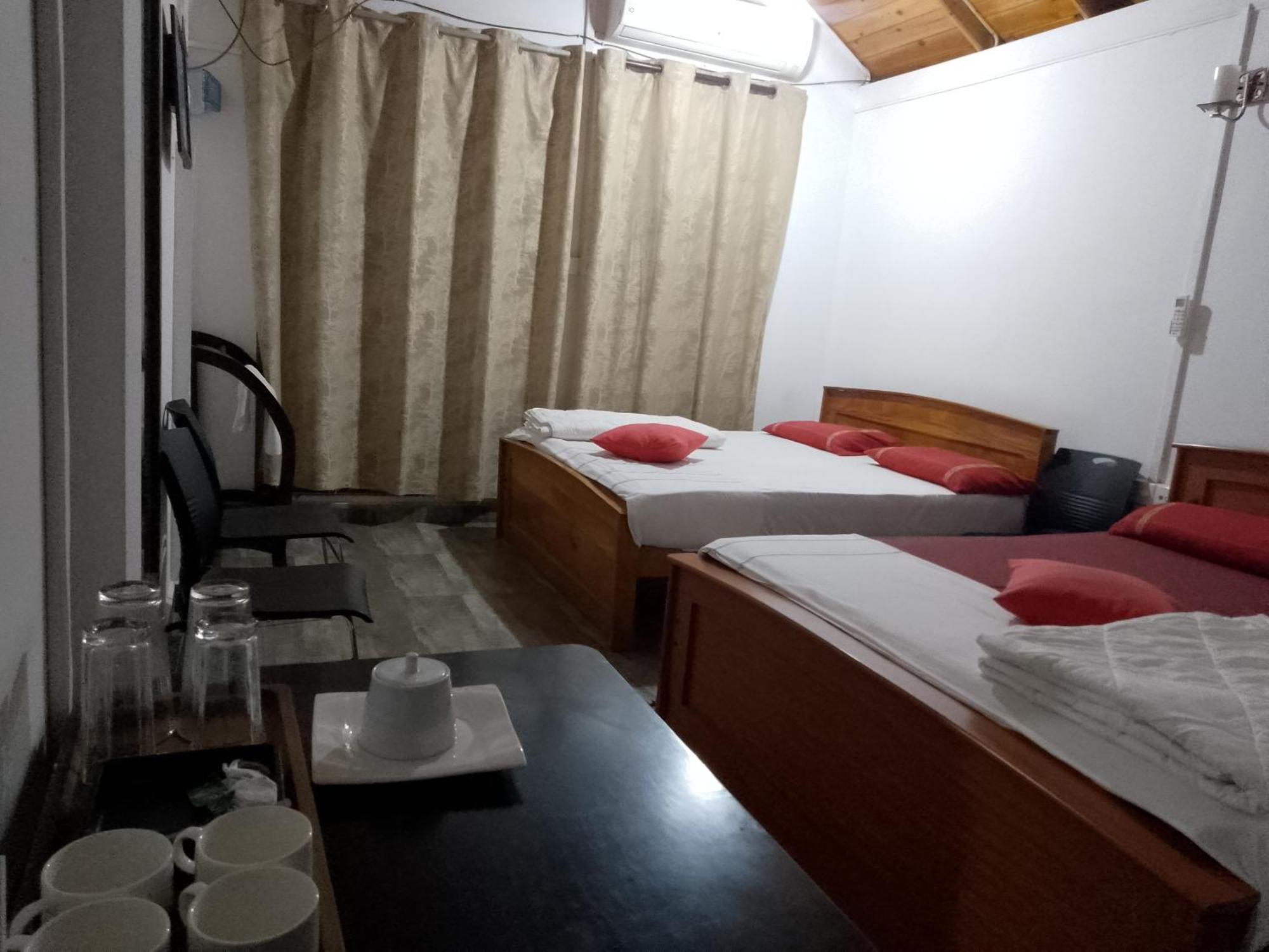 Home Stay Resort Нилавели Экстерьер фото